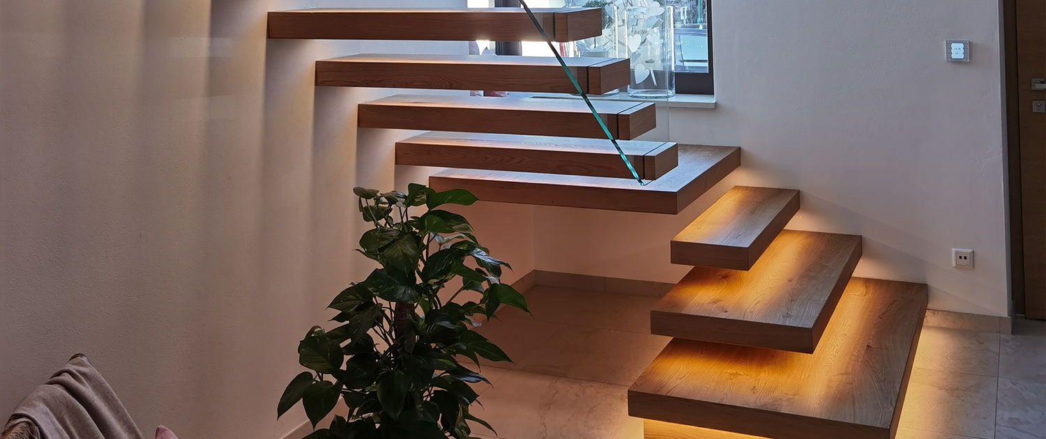 Kragarm_Treppe_3_SLIDER